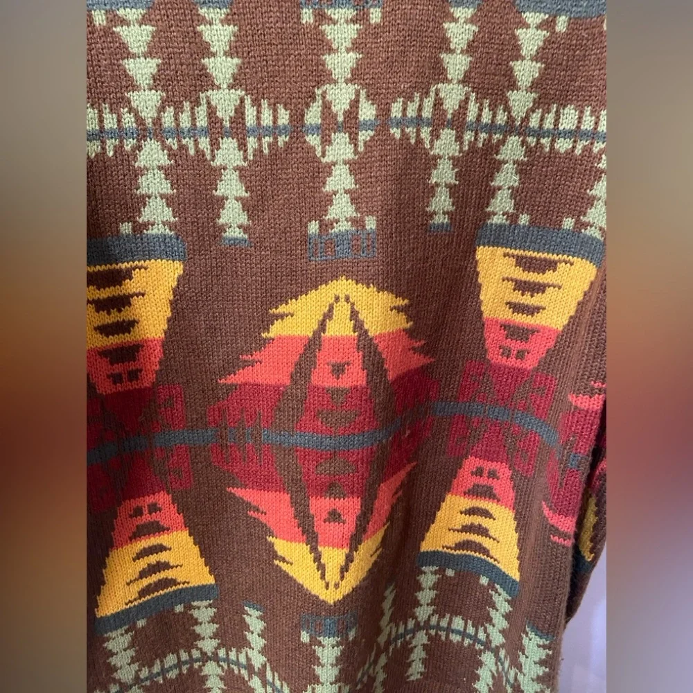 Aztec Sweater - Picture 4 of 6